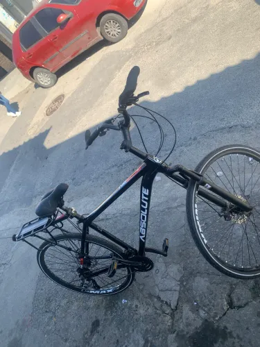 Vendo uma Absolute aro 29 preta