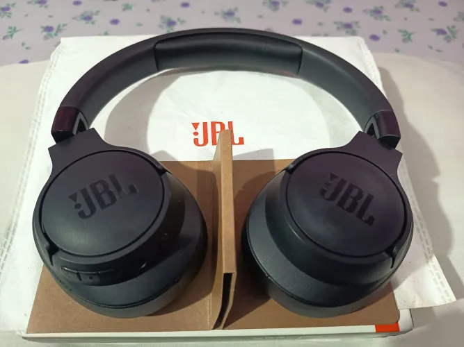 Fone JBL 720 bluetooth