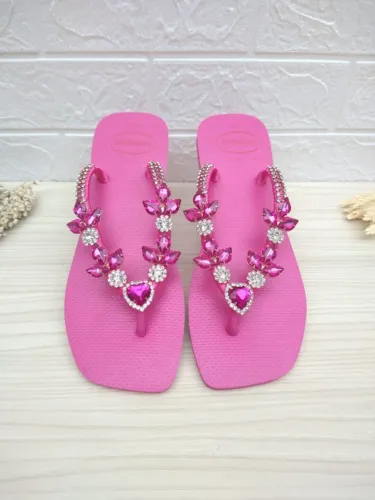 Chinelo Customizado Premium - Rosa Pink com Flores e Coração - Michelix