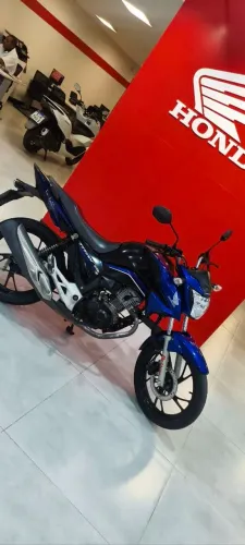 Titan 160