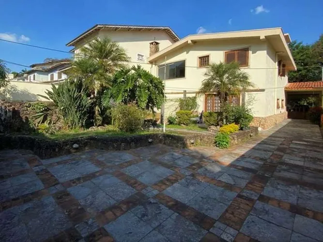 Casa com 4 quartos à venda, 304 m² por R$ 1.500.000 - Granja Viana - Cotia/SP