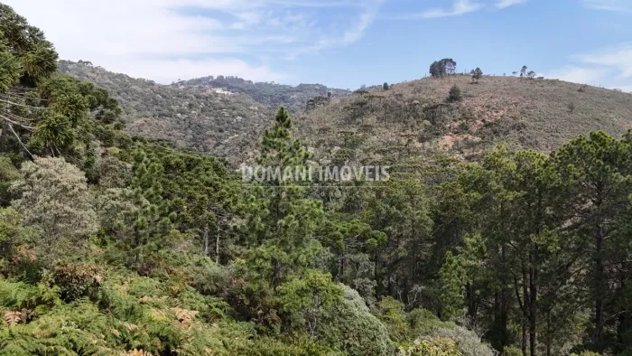 Belo Lote de Terreno com Vista na Região do Imbiri - Campos do Jordão/SP