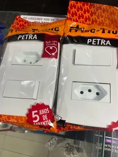 1 interruptor Simples +Tomada 10A 250v 5 ANOS DE GARANTIA 