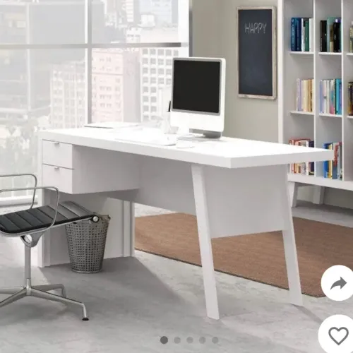 Mesa de escritório em madeira - branca