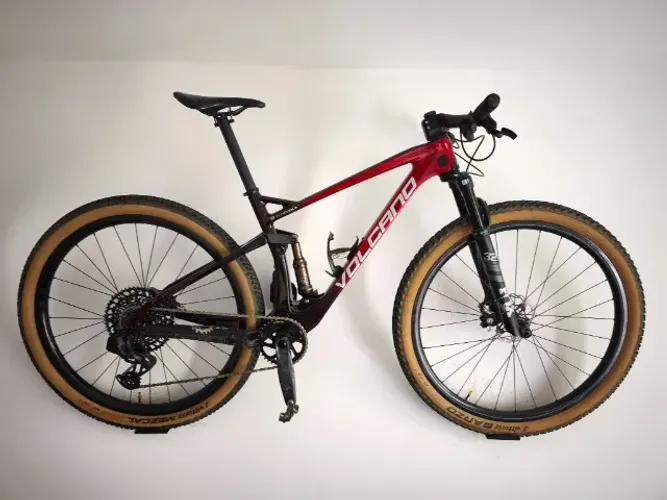 Bicicleta Soul Volcano Axs em Carbono com Rodas de Carbono