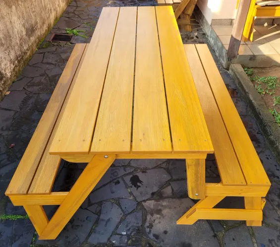 Banco que vira mesa com 2mts Madeira de Eucalipto 