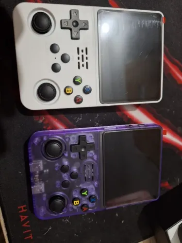 Console R36s Lacrado