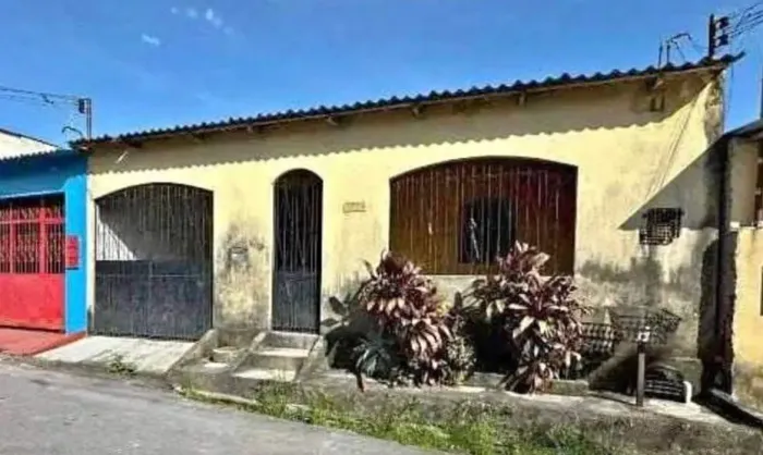 - Casa no Coroado