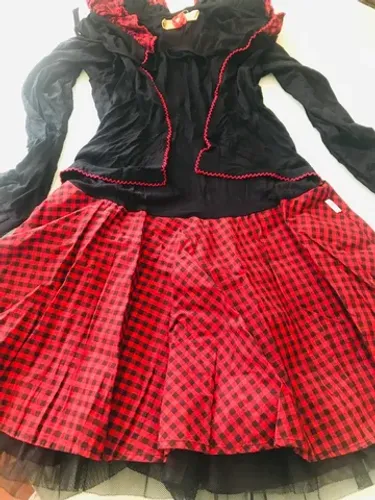 Puro luxo vestido de marca 7 e 8 anos