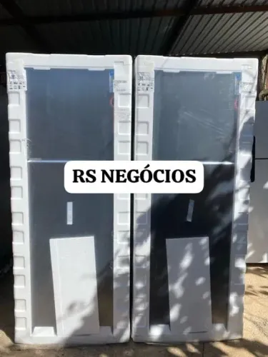 Geladeira Samsung 391L 220v Black, Lacrada + NF (Até 12x) 