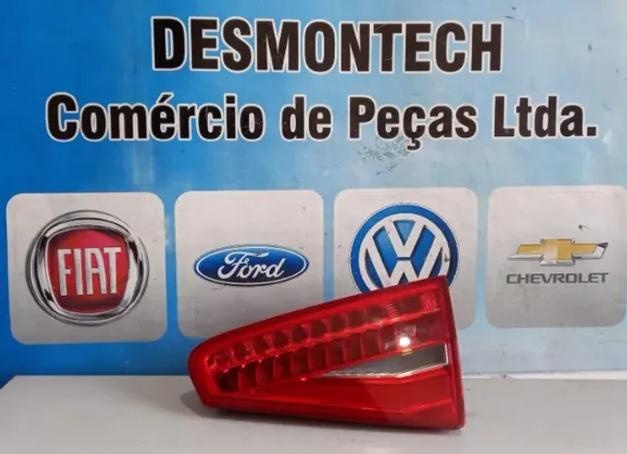 Lanterna audi a4 2012-2015 c/detalhe na lente lado direito