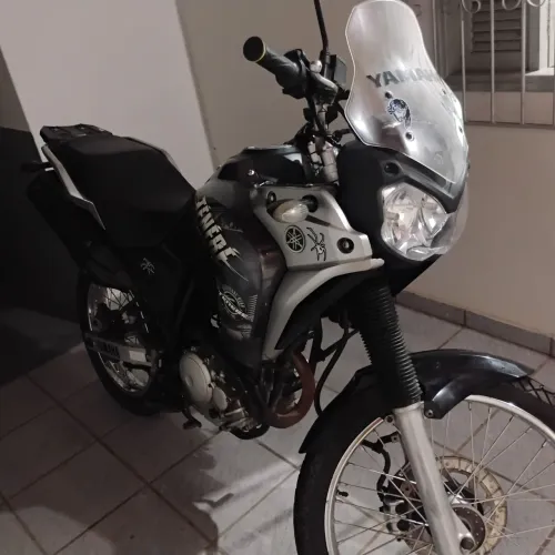 Vendo ou troco por Carro do meu gosto 