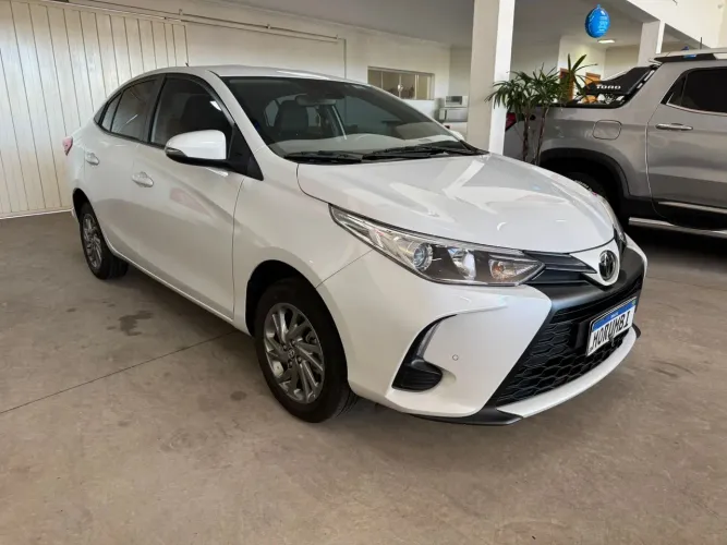 Toyota Yaris 1.5 16V Flex Sedan Xs Multidrive