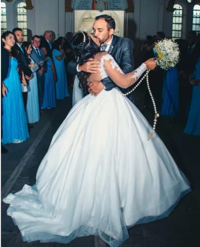 Vestido de noiva seminovo - Dayara Noivas