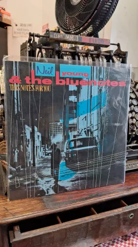 Vinil Neil Young & The Bluenotes This Note?s For You