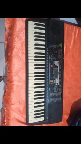 Teclado Yamaha PSR-E303