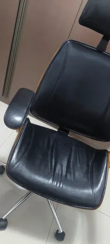 Cadeira de Design em Madeira Maciça