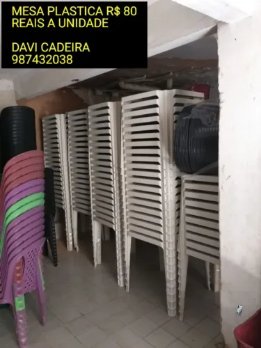 Mesa Plástica ch xs R$ 80 dh cj - Davi Cadeira dn entrega hoje 9g