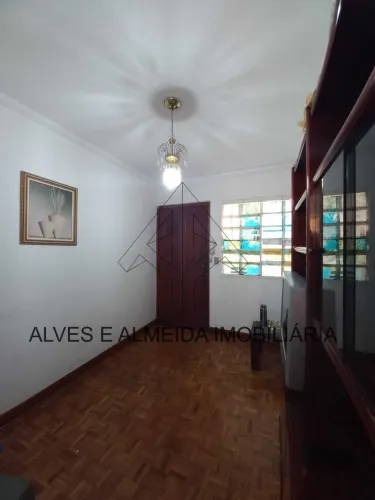 Apartamento de 2 dormitórios a poucos metros da Av. Belmira Marin