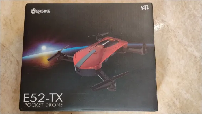 Eachine E 52 usado 