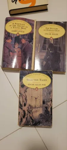 Cada livro R$35,00 : A Portrait of the Artist as a Young Man / The Picture Of Dorian Gr
