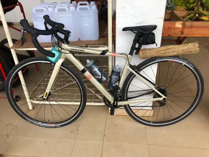 BICICLETA CANNONDALE CAAD13 TAM 48 - Ano 2022