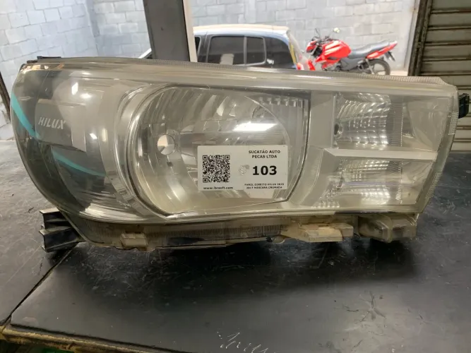 Farol Hilux 2016/2017 Máscara Cromada