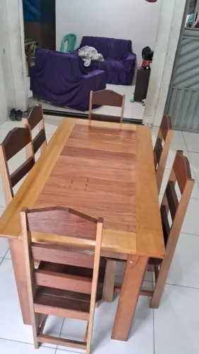 Mesa de Jantar de Madeira Maciça com 6 Cadeiras