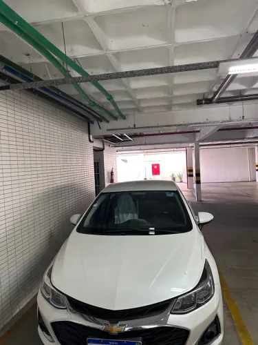 Cruze sedã LT 19/20