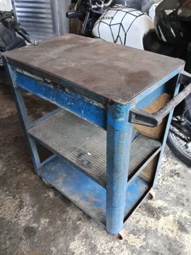 Vendo carrinho de ferramentas