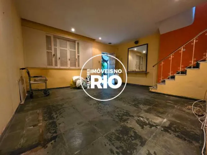 Casa de vila duplex na Tijuca à venda