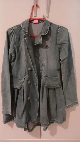 Casaco Jeans Infantil Estiloso - tamanho 10