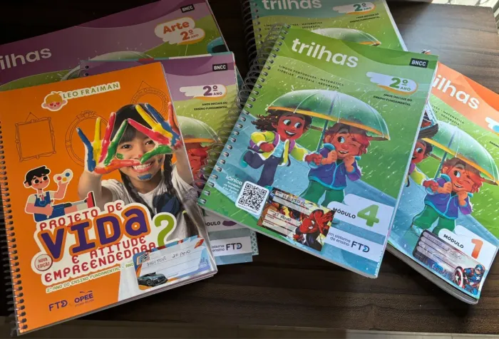 Apostilas  escolares 2º ano - Trilhas, Projeto de Vida e Arte