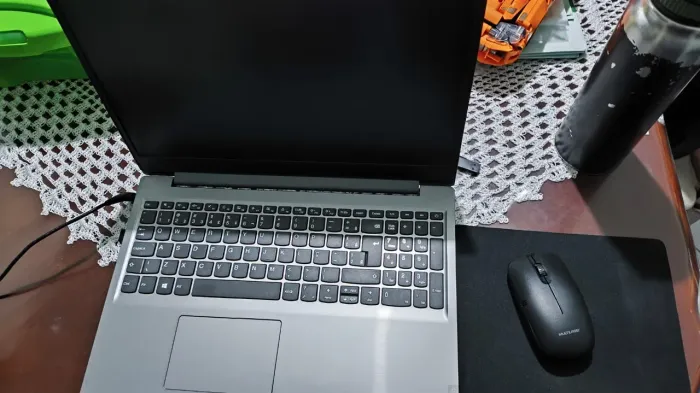 Lenovo ideapad 8GB de ram 1 TB de armazenamento