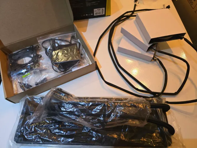 Water cooler AIO thermaltake Floe Riing 360 rgb completo 360mm