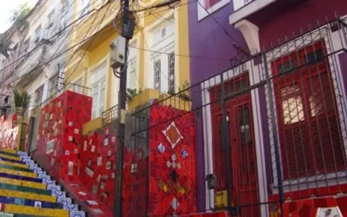 Escadaria de azulejo do Selarón