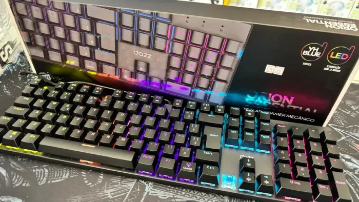 Teclado game mecânico com Switch azul