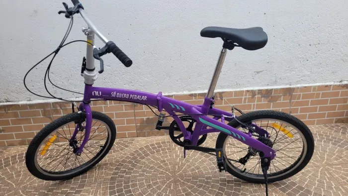 Bicicleta Dobrável Roxa - Perfeita para Pedaladas!