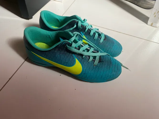 Chuteira/Society original Nike magista ola II