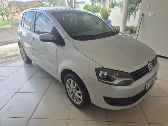 Volkswagen Fox 1.6 MI Total Flex 8V 5P 2014
