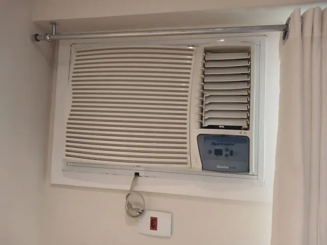Oportunidade Ar-Condicionado 21.000 BTus Springer Silentia