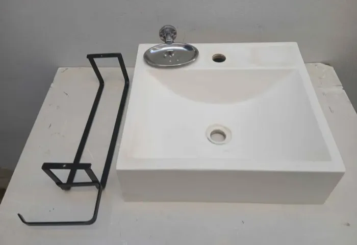 Pia Lavatório + Suporte Papel Higiênico + Suporte Sabonete