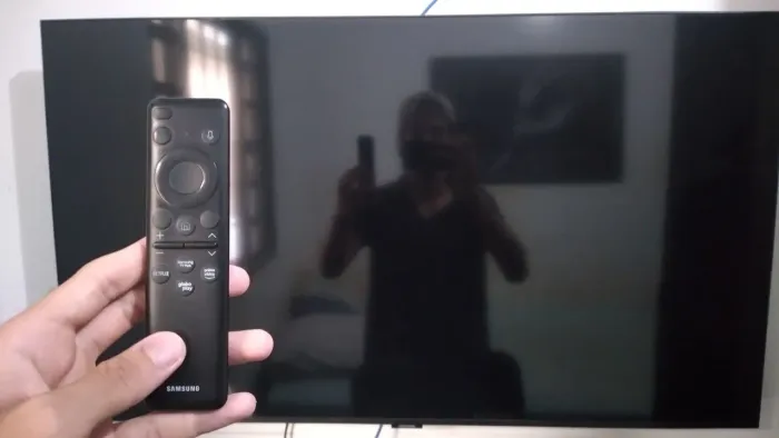 Smart TV Samsung CU7700 32 Polegadas - Ótimo Estado