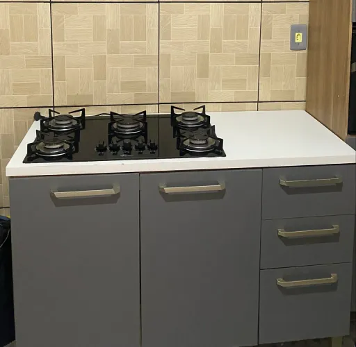 Fogão cooktop com balcão
