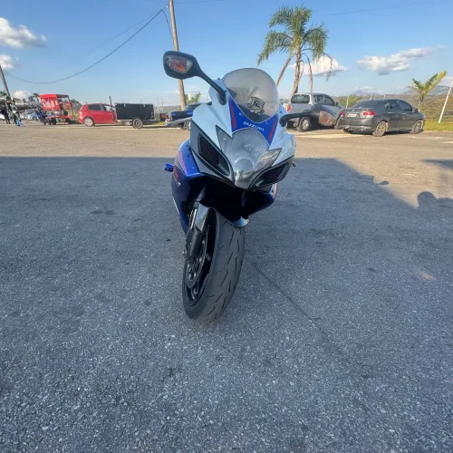 Gsx - R 750 sred