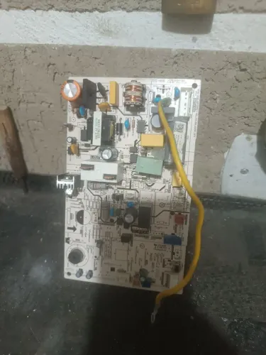Placa midea