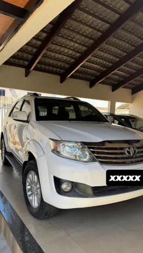 Toyota Hilux SW4 SR 4X2 2.7/ 2.7 Flex 16V Aut. 2015