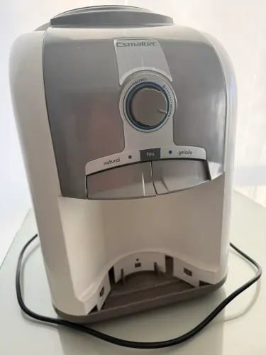 Bebedouro esmaltec com compressor 