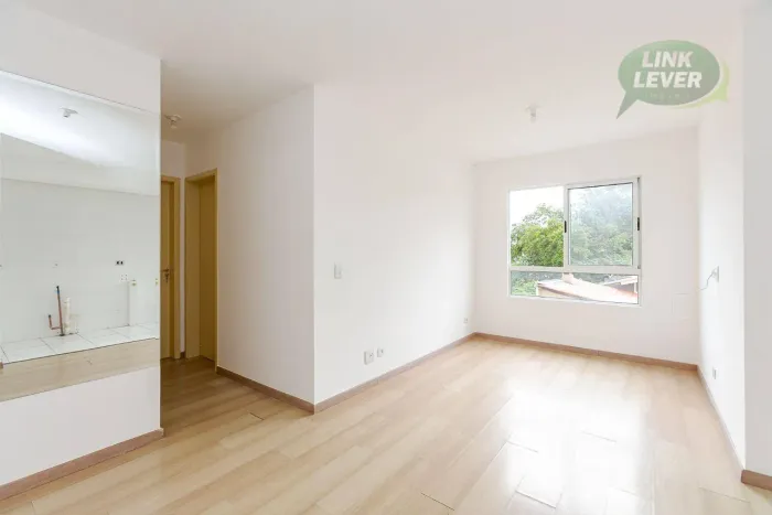 Apartamento com 2 dormitórios para alugar, 51 m² por R$ 2.317,00/mês - Santa Cândida - Cur