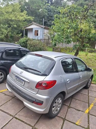 Peugeot 207 XR Sport 1.4 Flex 8V 5P 2010